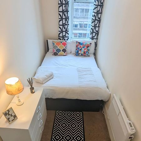 Sunny Haymarket Room Edinburgh Bagian luar foto