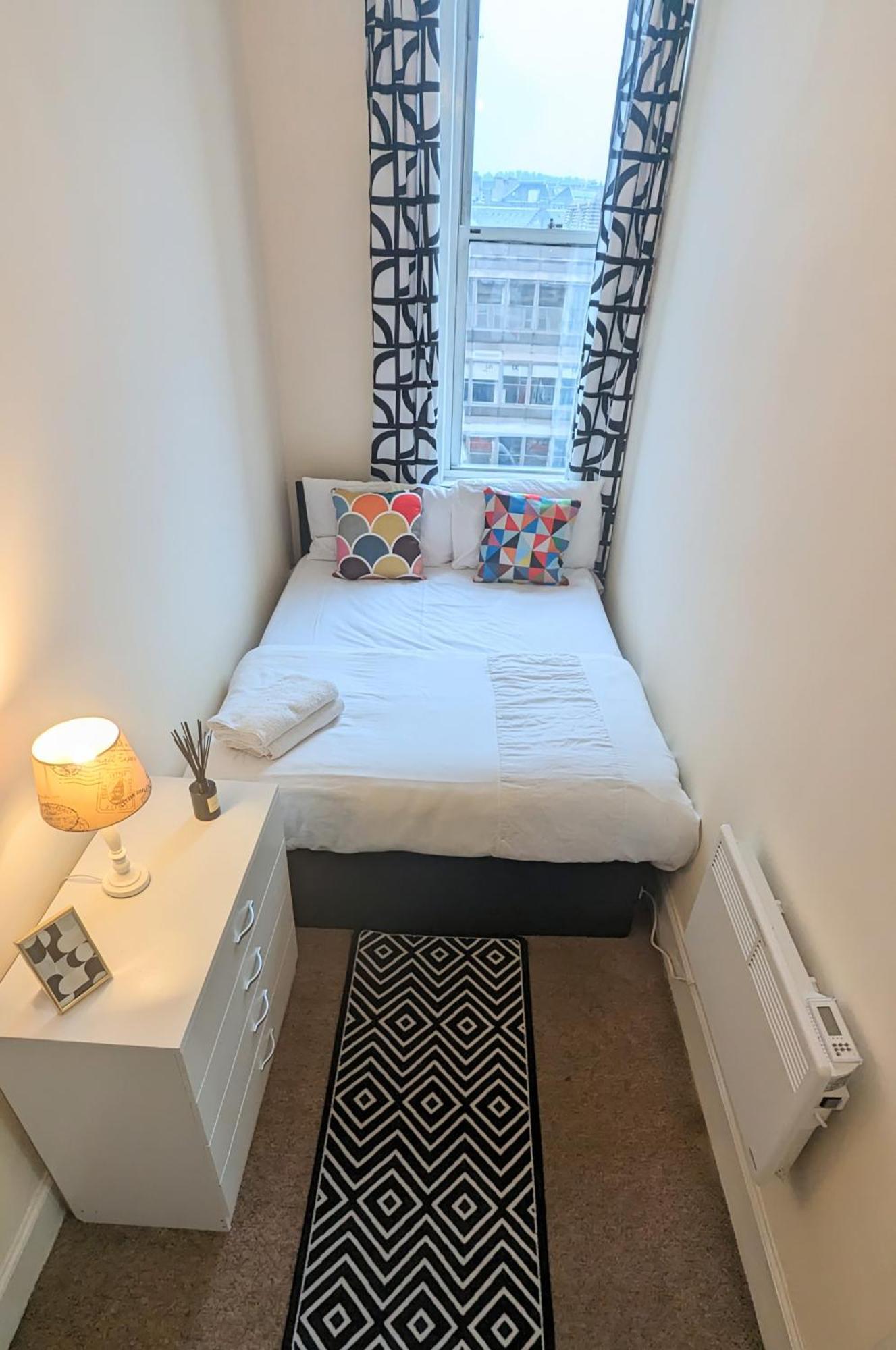 Sunny Haymarket Room Edinburgh Bagian luar foto